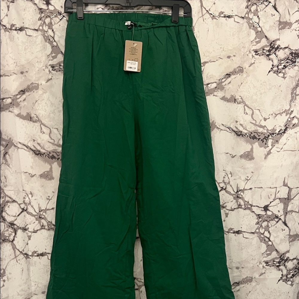 Day & Night - Green Pants